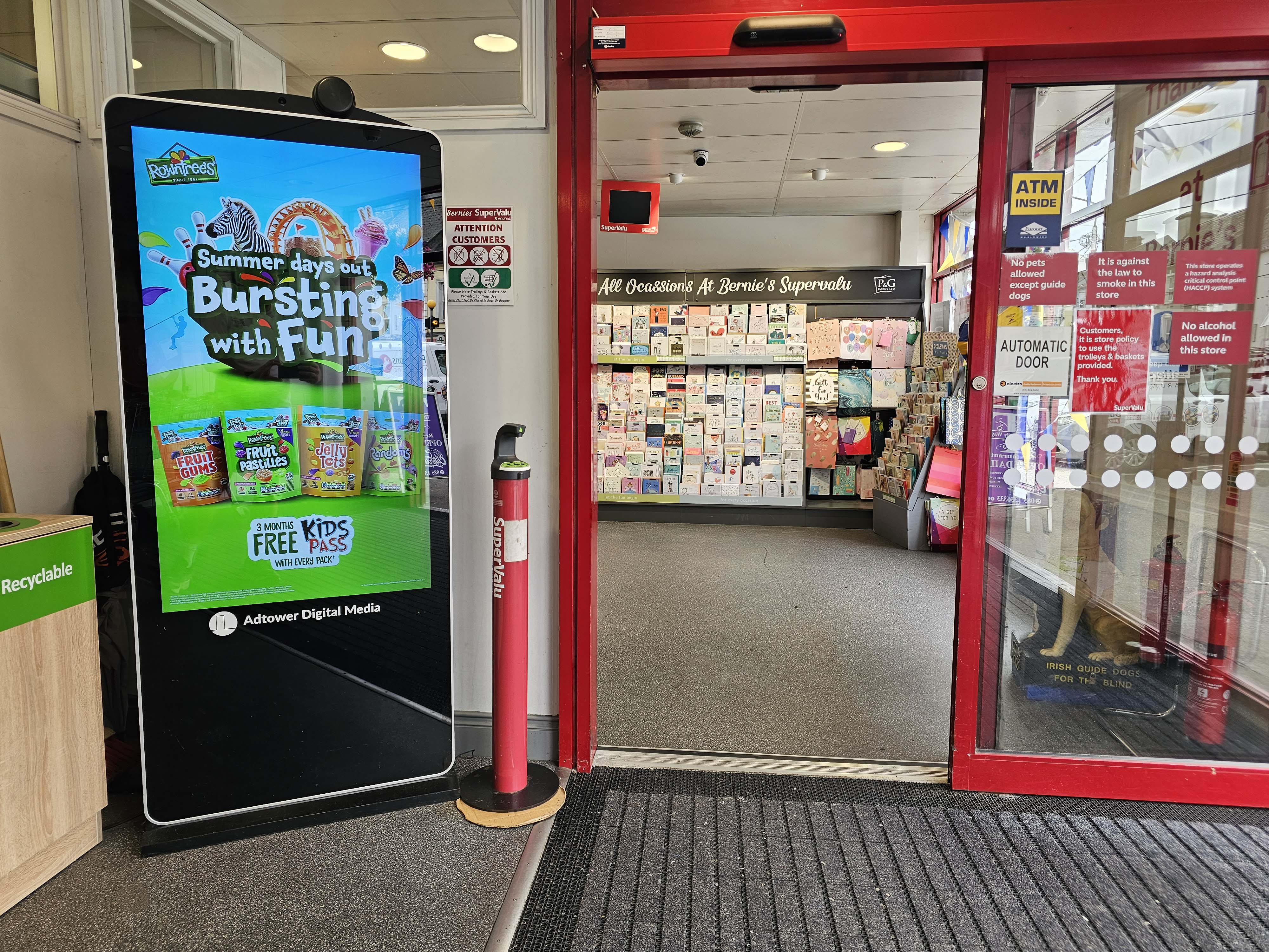 Adtower in SuperValu entrance